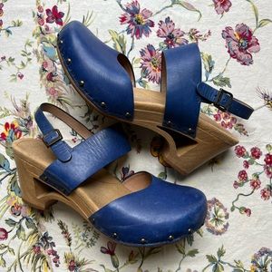 Dansko Cobalt Blue Leather Thea Clogs Size 39